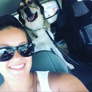 Meet your Posher, Alyssa